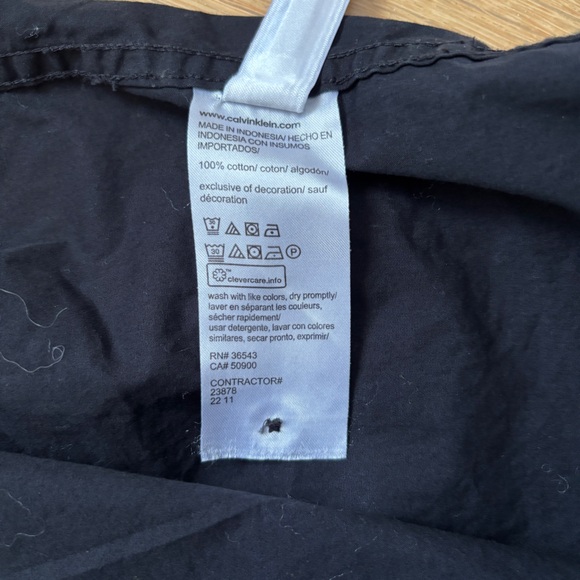 Calvin Klein Boxy Black 100% Cotton Button Up - Size Medium - Picture 11 of 11